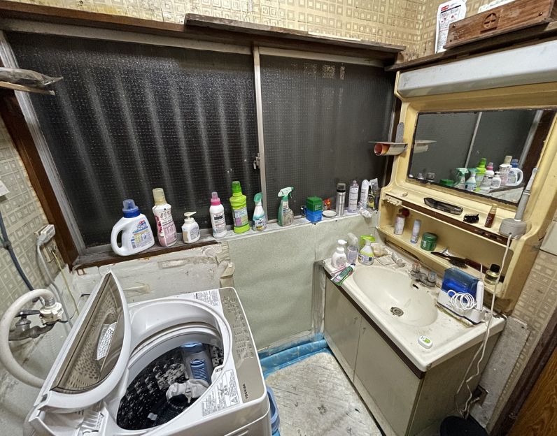 外の騒音が気になるお部屋も…