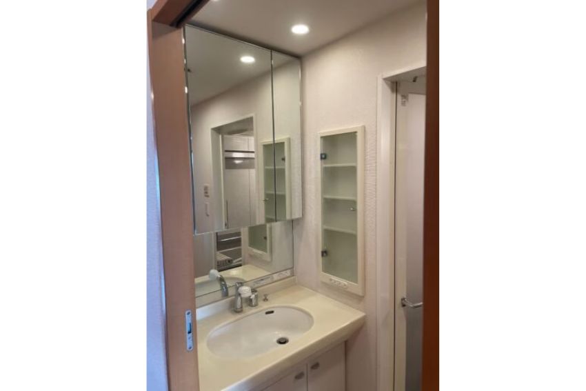 リフォーム前 洗面所