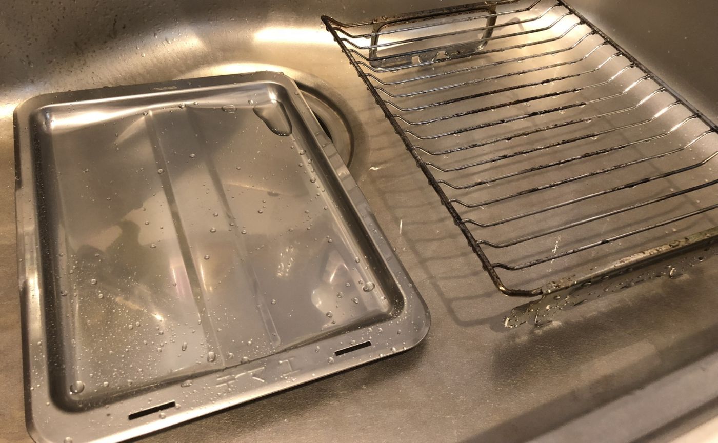 文字表記の無い魚焼きグリルの受け皿