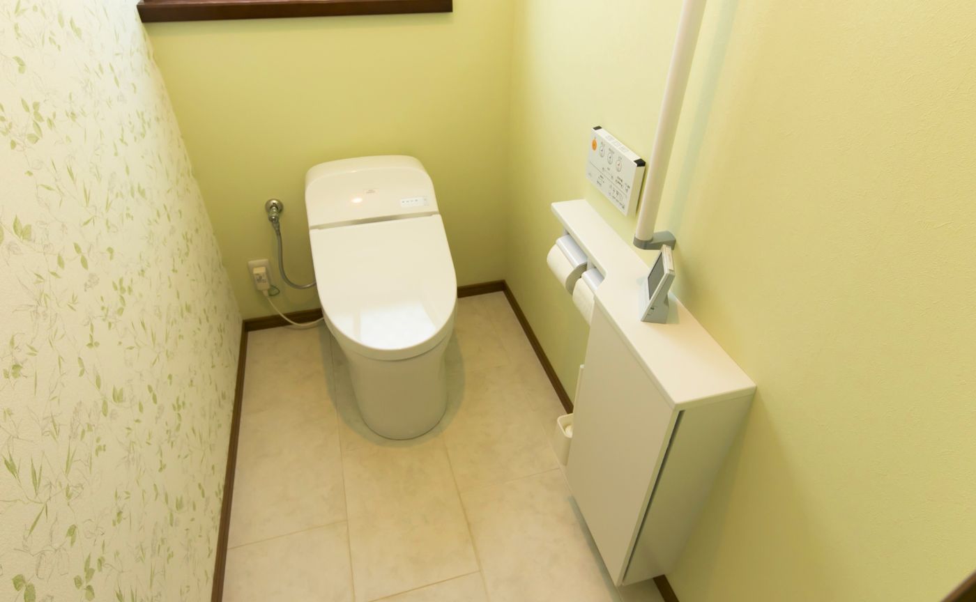 あなたに合ったトイレ床材で、毎日の掃除をラクに快適に